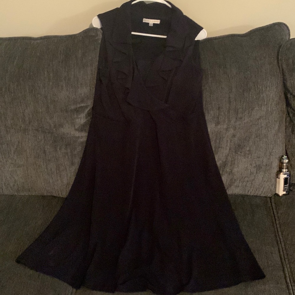 Size 14 Navy sleeveless ruffle Vneck dress